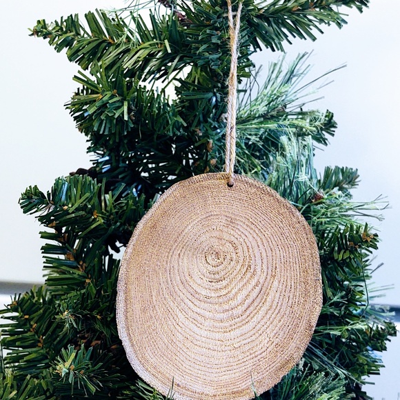 Hand Crafted Natural Wood Christmas Ornament Decoupage Deer Napkin/Tree Decor - Picture 2 of 3